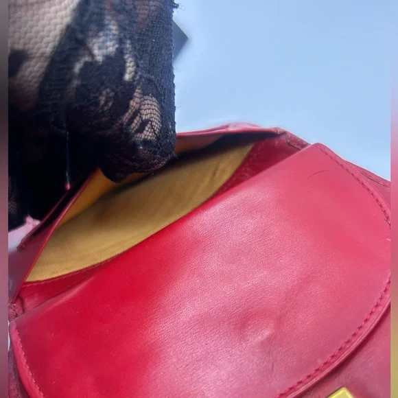 Gucci Vintage Red Leather Half-Moon Clutch with Gold hardware - Picture 14 of 16